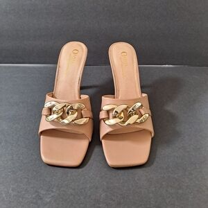 Olivia Zimmerman Elegant Tan Chain Detail Women's Heels. Size 7.5. Gently used.